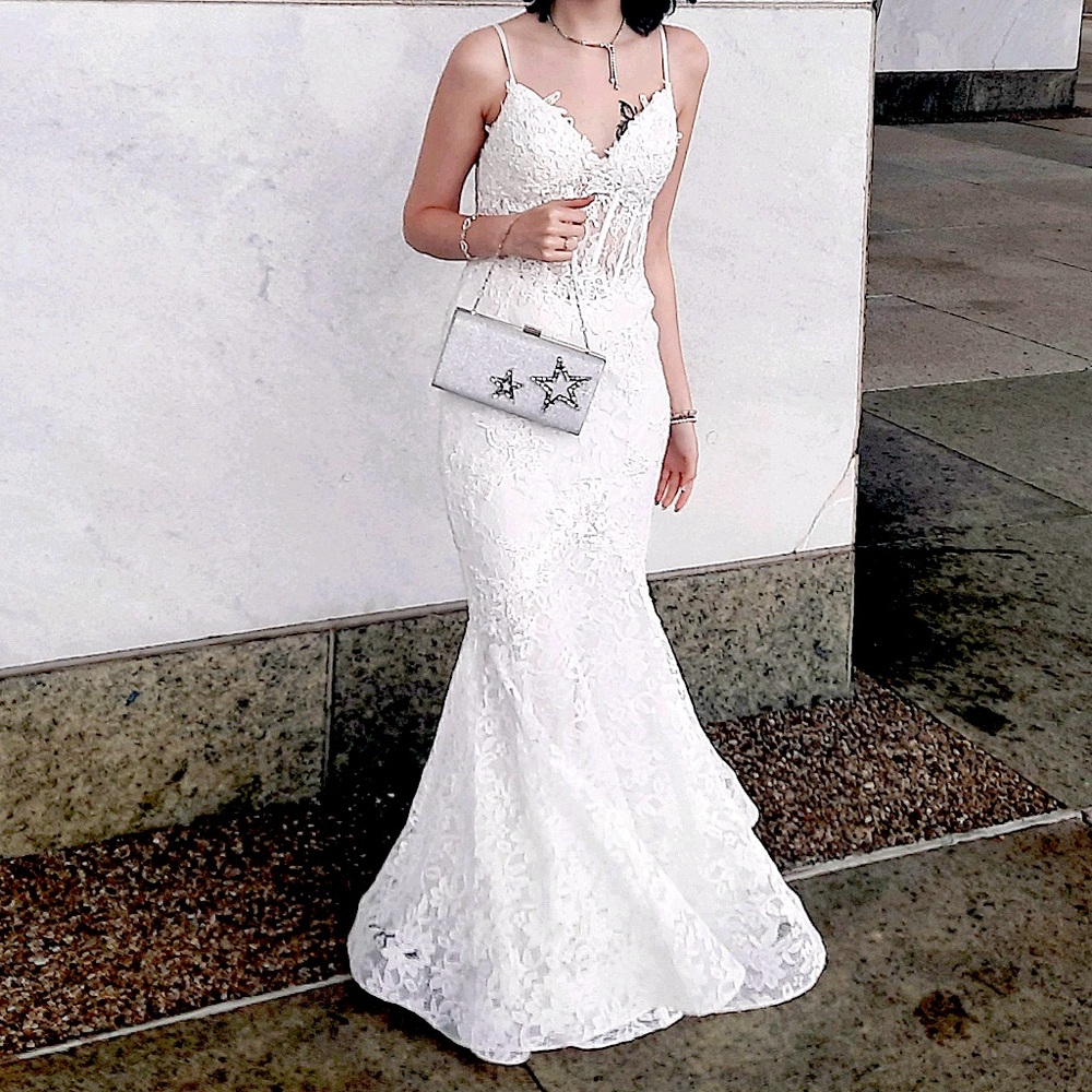 Fancy Schmancy Boutique wedding gown size 2